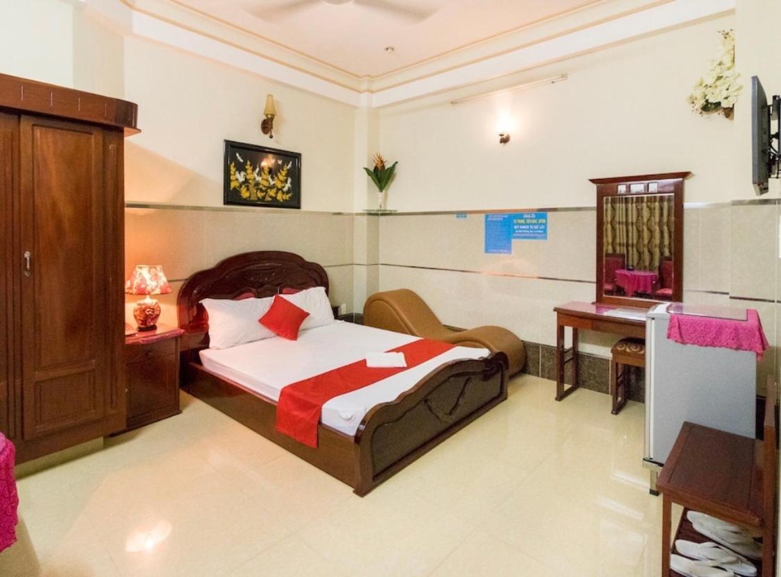Tan Dat Hoa Hotel Ho Chi Minh City Exterior photo